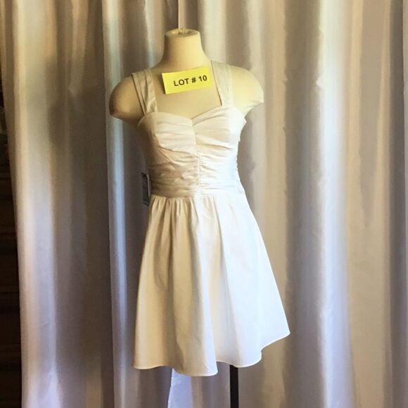 White sundress by EXPRESS in size 4 - Picture 1 of 15